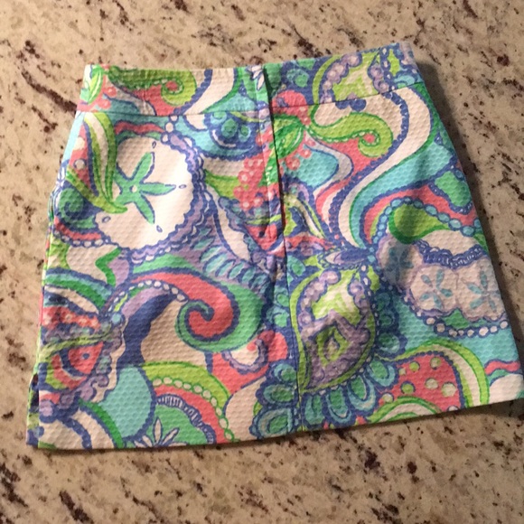 Lilly Pulitzer mini SKORT - Picture 3 of 3